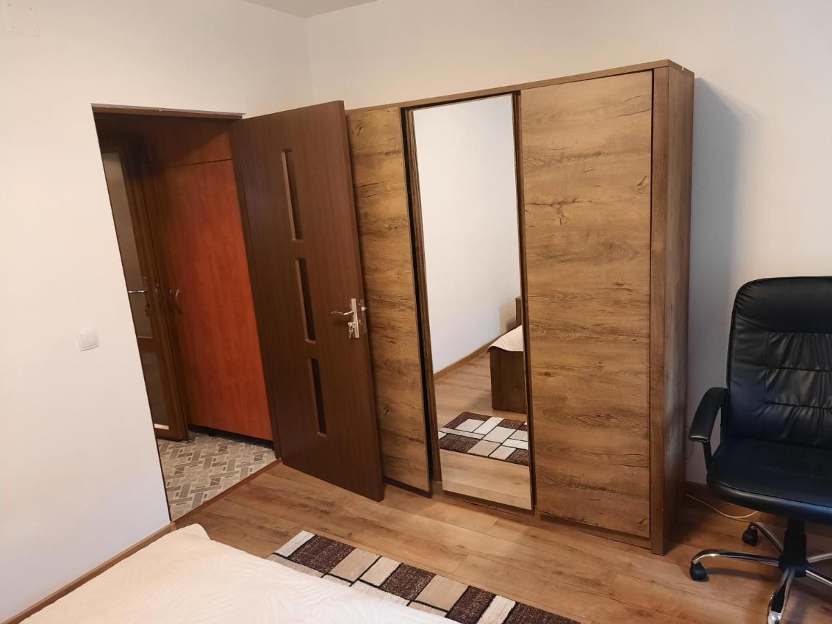 Apartament Zona Centrala Appartement Hunedoara Buitenkant foto